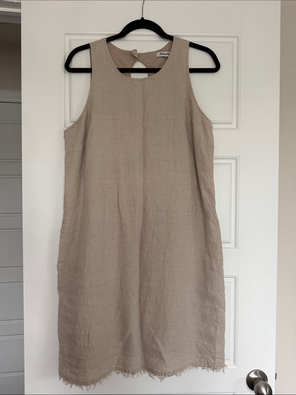 Tommy Bahama Sleeveless Linen Shift Dress in Beige